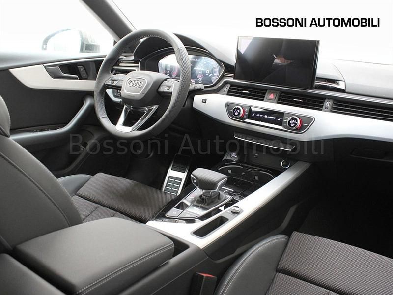 Nuova Audi A5 Sportback S-Line 204 CV (150 kW) 2025 Grigio Utilitaria