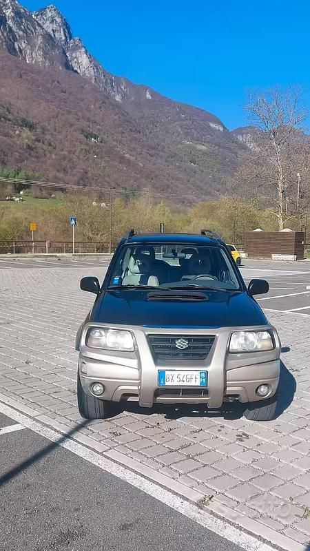 Usata Suzuki Vitara 2002 Blu SUV