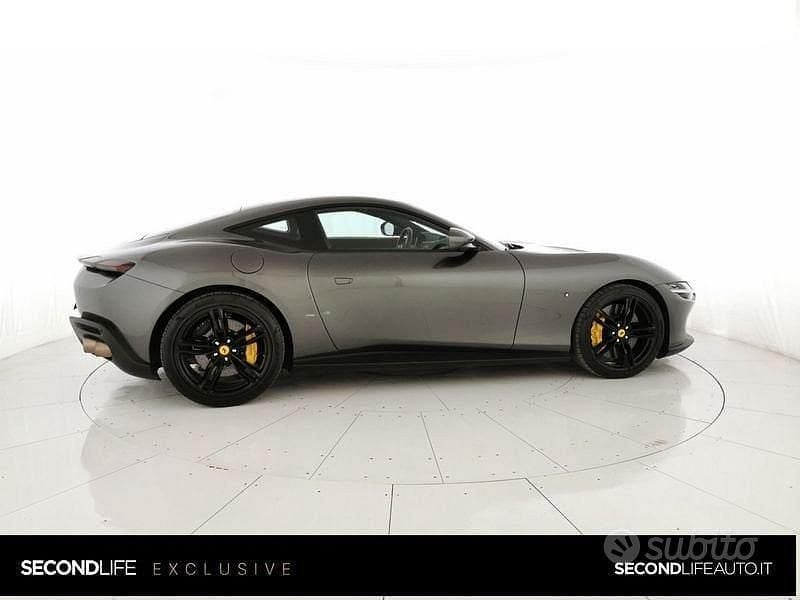 Usata Ferrari Roma 620 CV (456 kW) 2023 Grigio Coupé