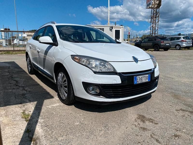 Usata Renault Mégane GrandTour 110 CV (80 kW) 2013 Bianco Station wagon