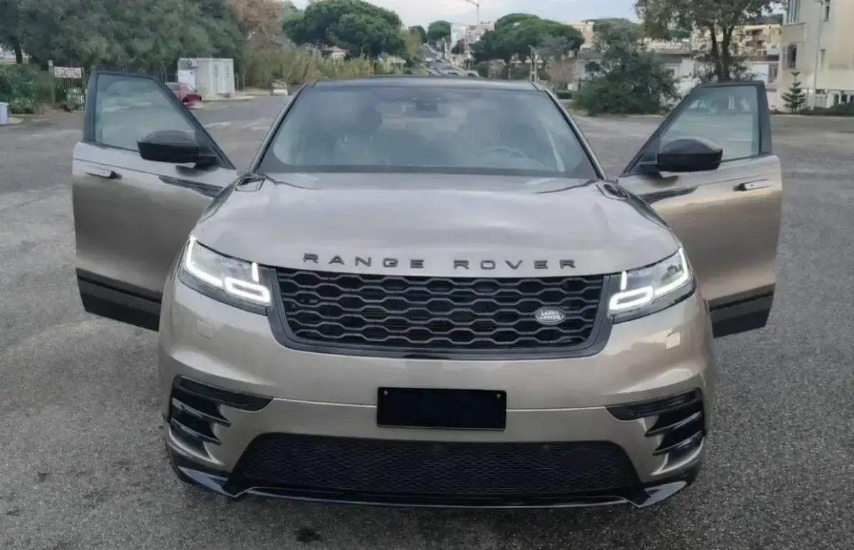 Usata Land Rover Range Rover Velar R-Dynamic 241 CV (177 kW) 2019 SUV