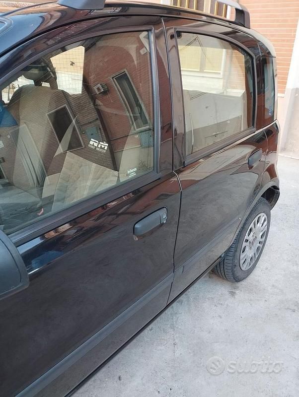 Usata Fiat Panda 77 CV (56 kW) 2012 Nero Utilitaria