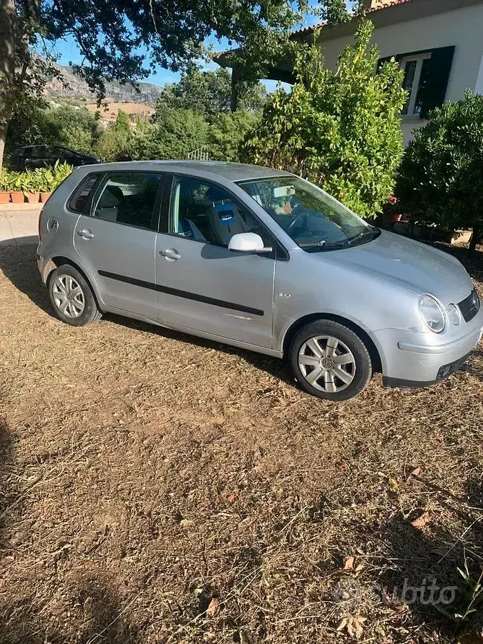 Usata VW Polo 64 CV (47 kW) 2004 Grigio Berlina