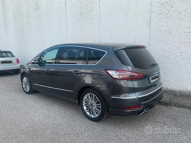 Usata Ford S-MAX Vignale 150 CV (110 kW) 2018 Grigio Monovolume