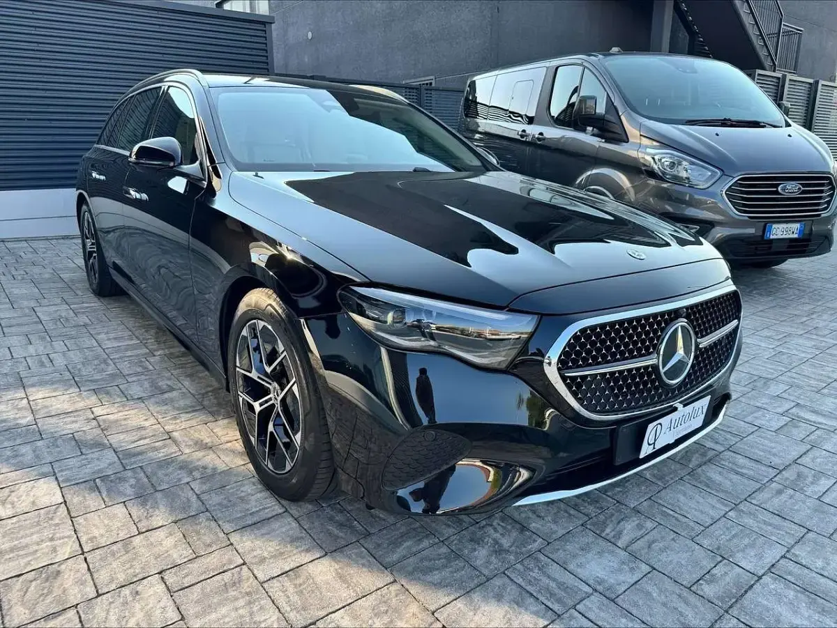 Usata Mercedes E220 Advanced Plus 197 CV (144 kW) 2025 Nero ossidiana Station wagon