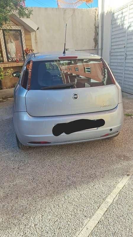 Usata Fiat Grande Punto Dynamic 75 CV (55 kW) 2006 Utilitaria