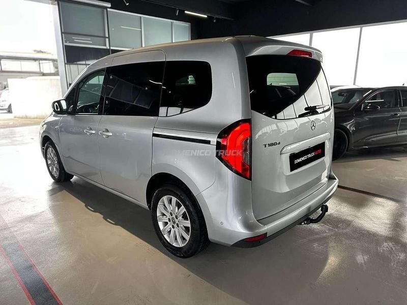 Usata Mercedes 180 116 CV (85 kW) 2024 Argento Berlina