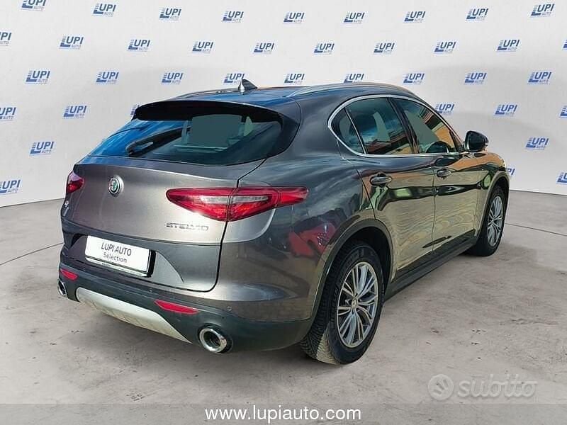 Usata Alfa Romeo Stelvio Business 190 CV (139 kW) 2021 Grigio SUV