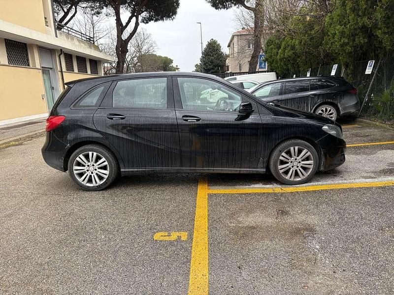 Usata Mercedes B180 Executive 109 CV (80 kW) 2014 Monovolume