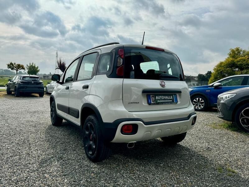 Usata Fiat Panda Cross Cross 85 CV (62 kW) 2022 Bianco Utilitaria