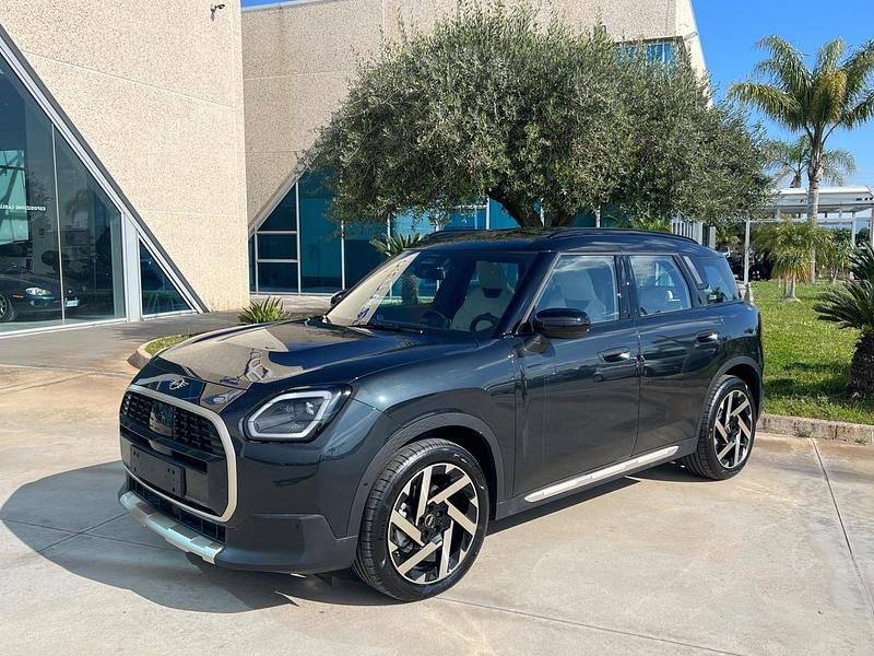 Nuova Mini Cooper Countryman Favoured 150 CV (110 kW) 2025 Grigio SUV