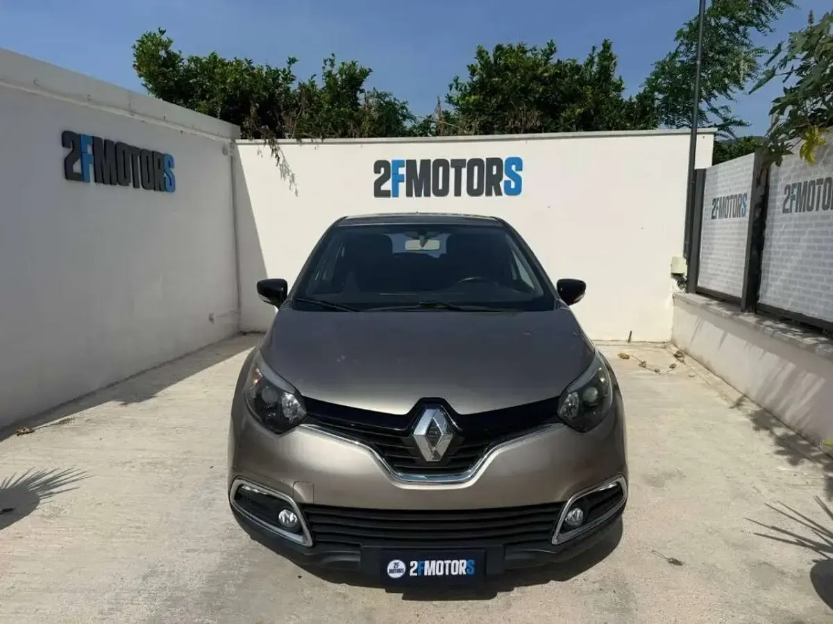 Usata Renault Captur Intens 90 CV (66 kW) 2016 Other SUV