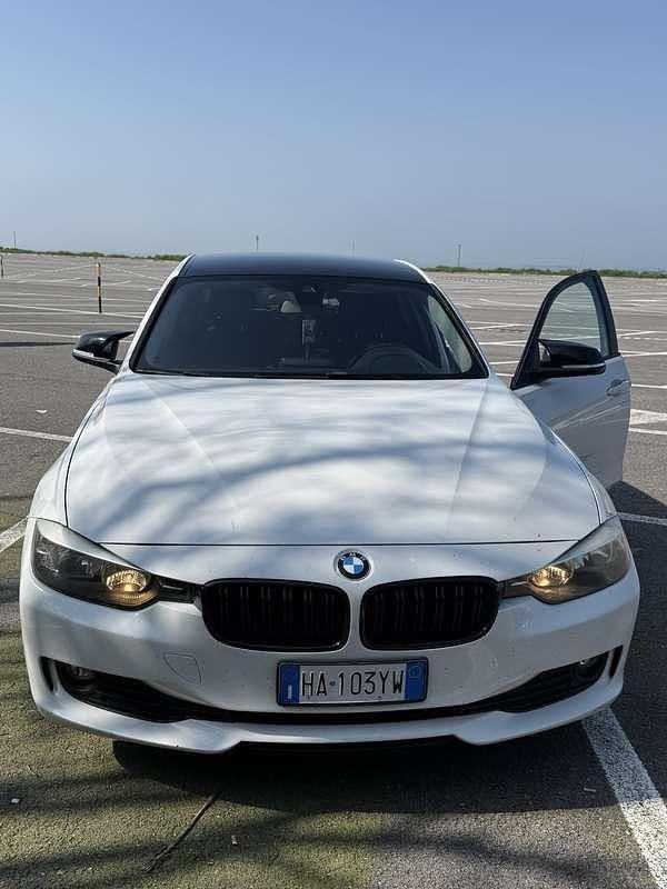 Usata BMW 320 Gran Turismo 184 CV (135 kW) 2013 Berlina