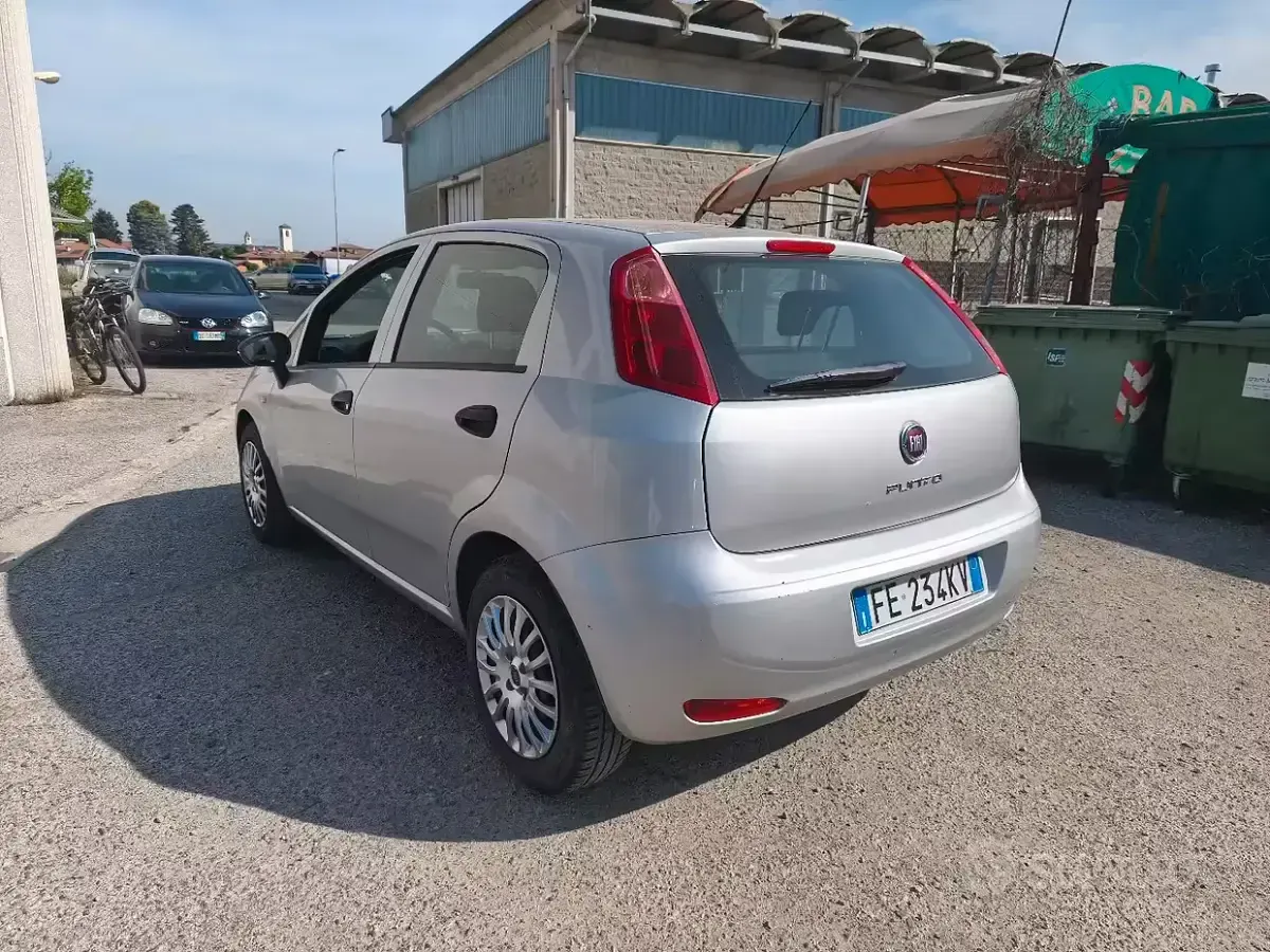 Usata Fiat Punto 69 CV (50 kW) 2016 Utilitaria