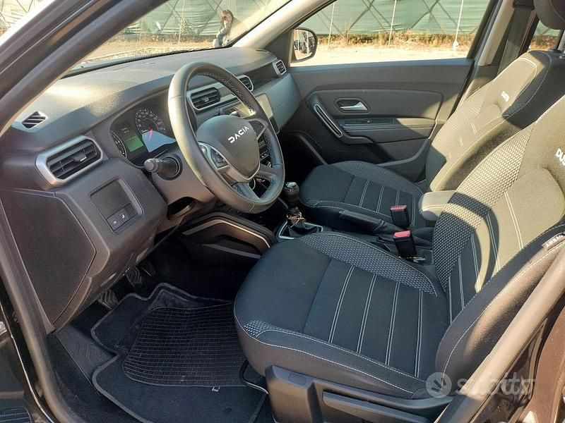 Usata Dacia Duster 90 CV (66 kW) 2023 Nero Monovolume