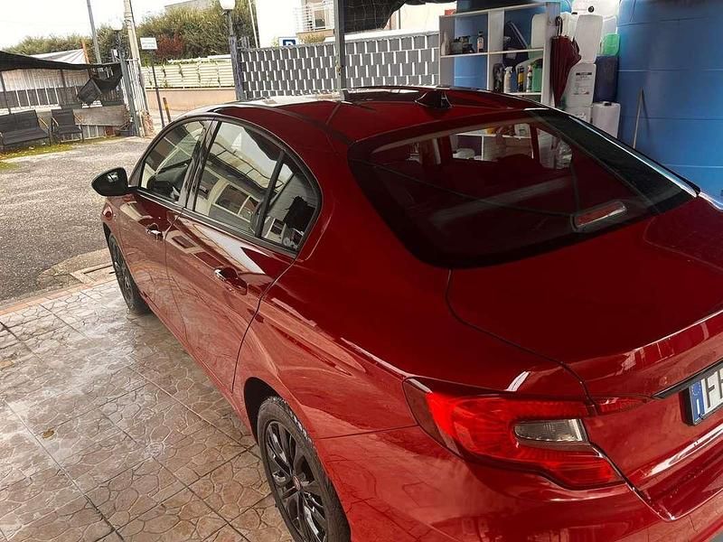 Usata Fiat Tipo Opening Edition 95 CV (69 kW) 2016 Rosso Berlina