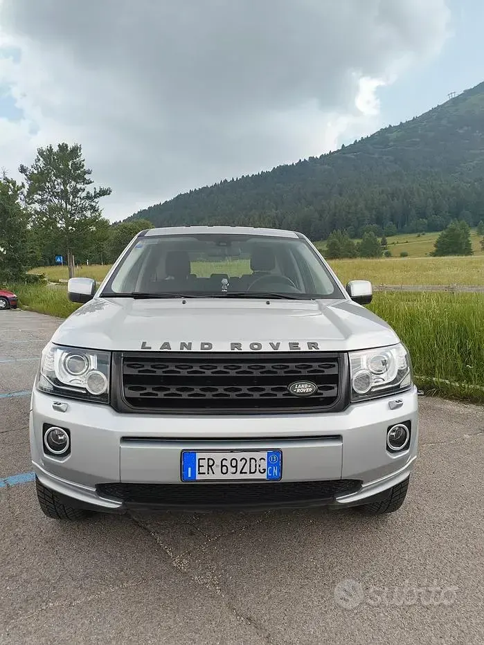 Usata Land Rover Freelander 2 SE 190 CV (139 kW) 2013 Grigio SUV