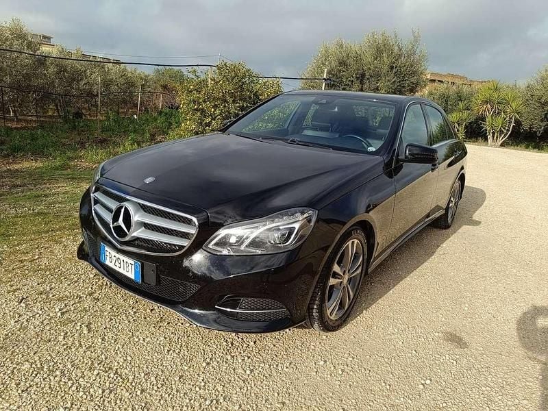 Usata Mercedes E200 Premium 136 CV (100 kW) 2015 Berlina