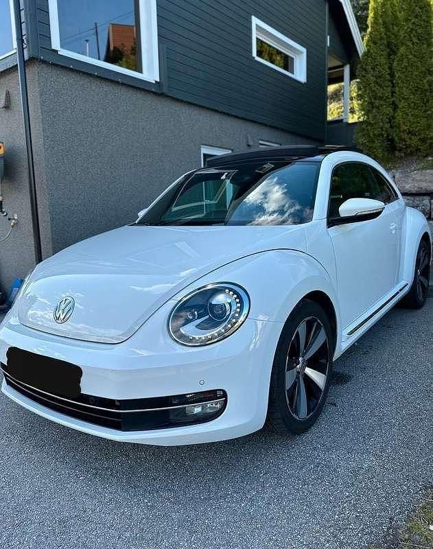 Usata VW Beetle 105 CV (77 kW) 2012 Bianco Utilitaria