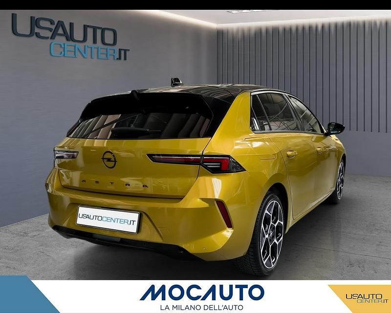 Usata Opel Astra Ultimate 131 CV (96 kW) 2022 Giallo Berlina