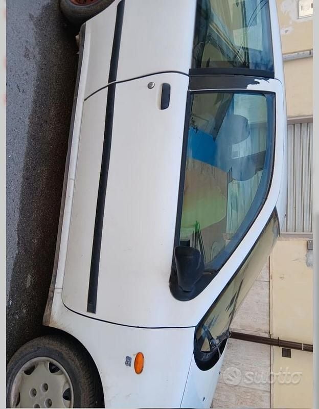 Usata Fiat Punto 54 CV (39 kW) 1997 Bianco Utilitaria
