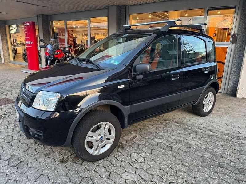 Usata Fiat Panda 4x4 69 CV (50 kW) 2007 Nero Utilitaria