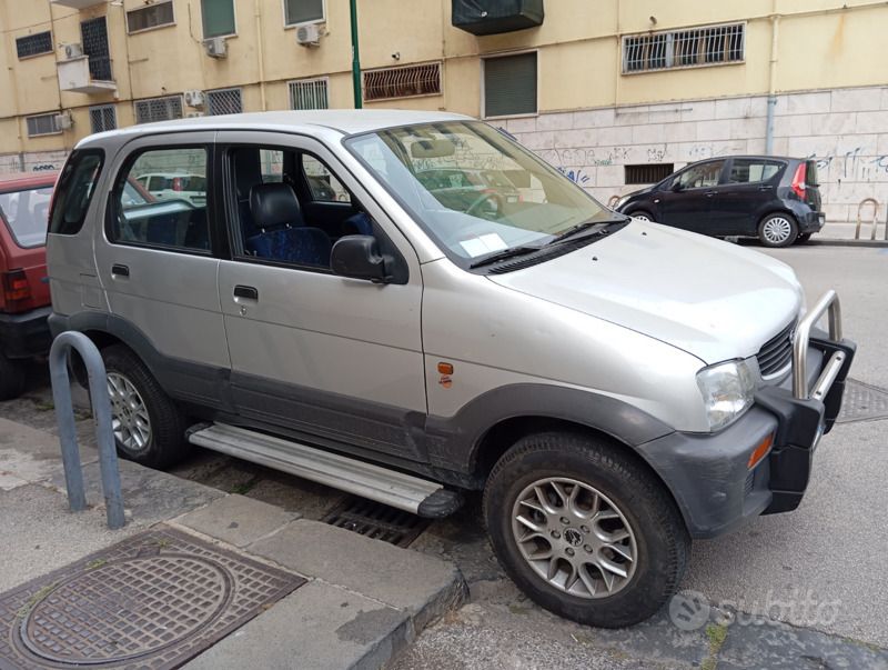 Usata Daihatsu Terios 83 CV (61 kW) 1999 Grigio SUV
