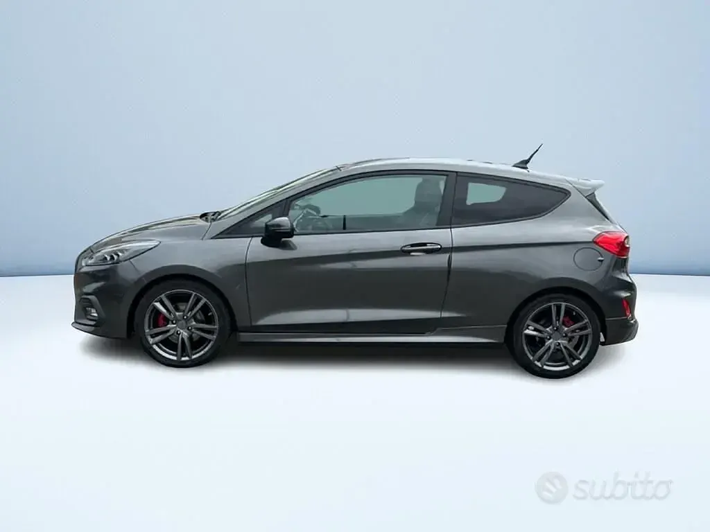 Usata Ford Fiesta ST 200 CV (147 kW) 2018 Grigio Utilitaria
