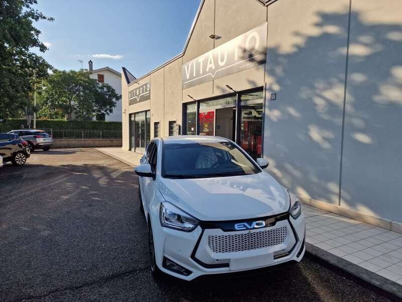 Usata EVO Evo 3 78 kW (107 CV) 2024 Bianco SUV