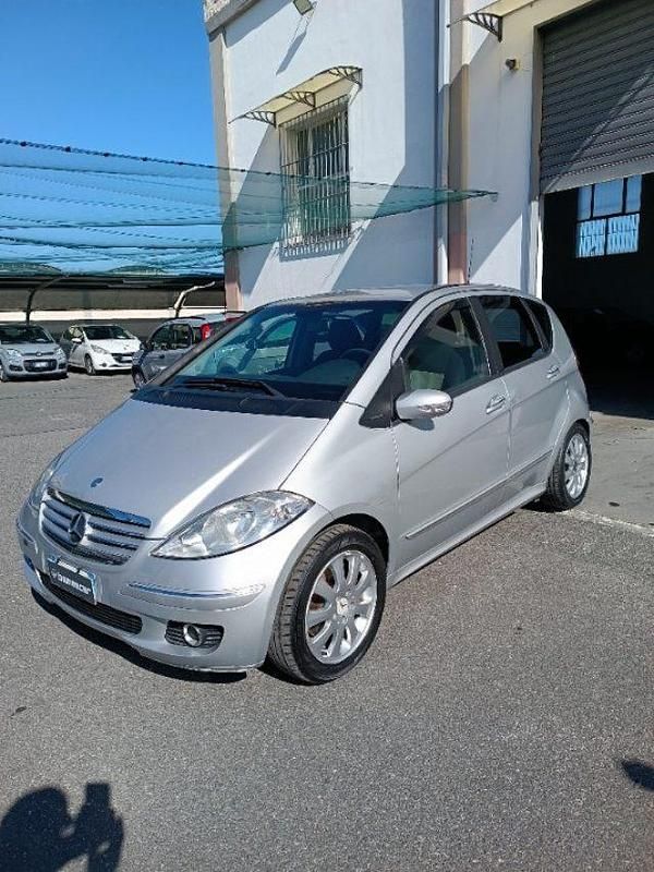 Usata Mercedes A200 Elegance 140 CV (102 kW) 2004 Argento Coupé
