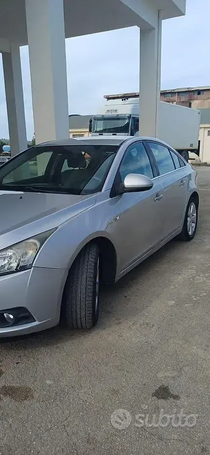 Usata Chevrolet Cruze 150 CV (110 kW) 2010 Grigio Berlina