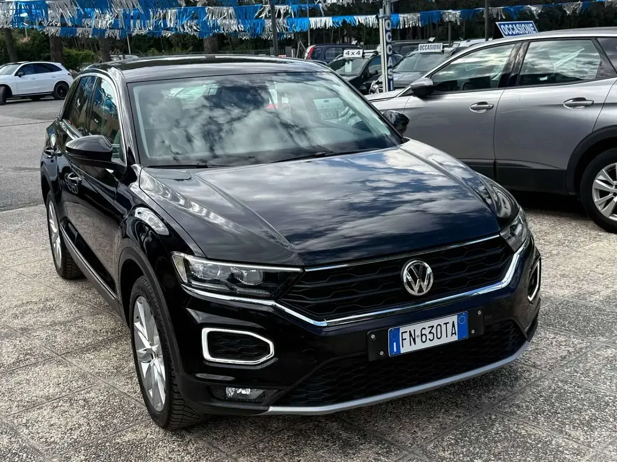 Usata VW T-Roc Advance 150 CV (110 kW) 2018 Nero SUV