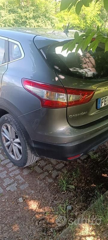 Usata Nissan Qashqai 110 CV (80 kW) 2016 Grigio SUV