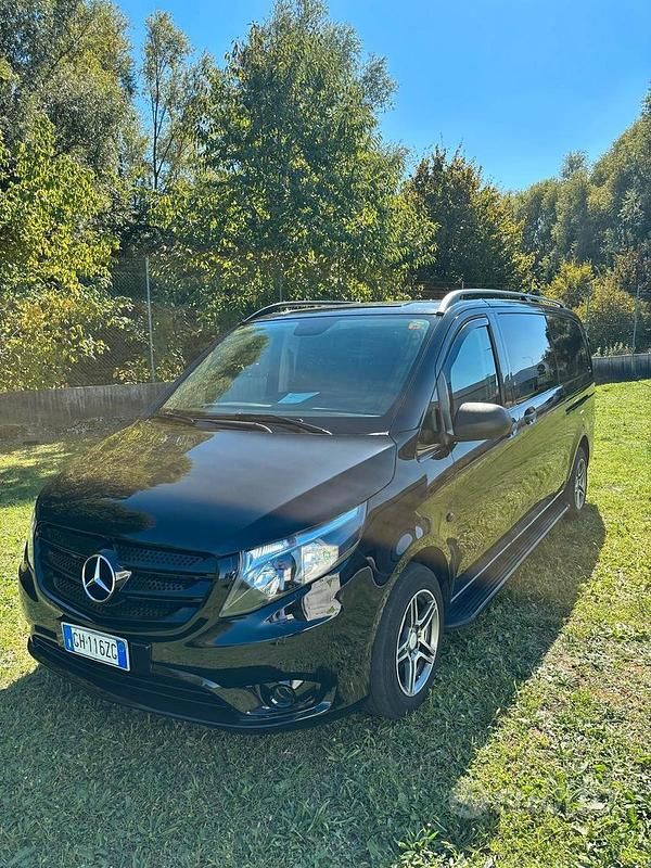 Usata Mercedes Vito 136 CV (100 kW) 2022 Nero Furgone