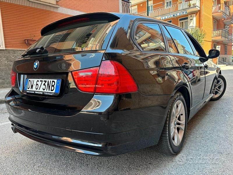 Begagnad BMW 320 M Sport 177 HK (130 kW) 2009 Svart Kombi