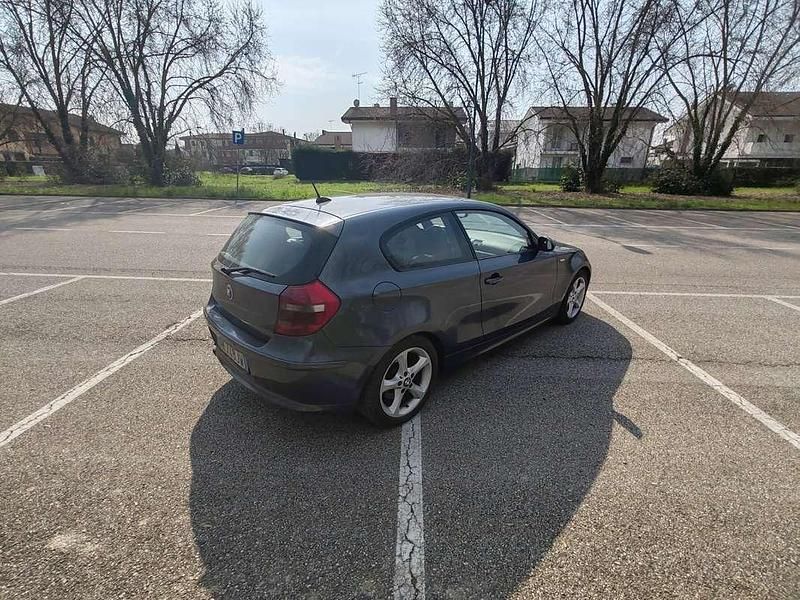 Occasion BMW 118 143 ch (105 kW) 2007 Citadine
