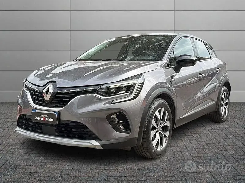 Usata Renault Captur 116 CV (85 kW) 2020 Grigio SUV