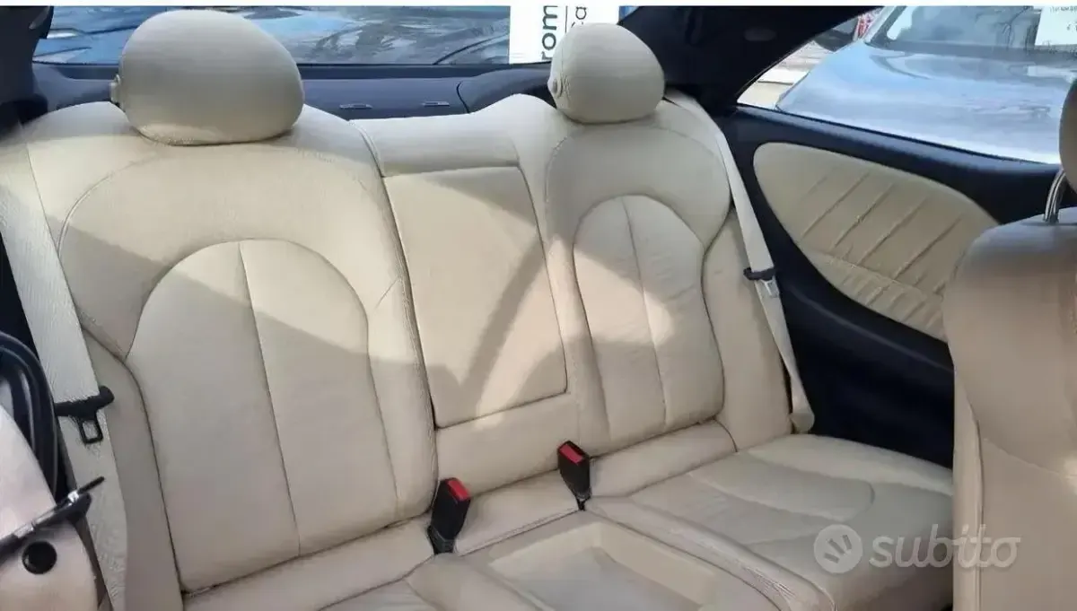 Usata Mercedes 220 136 CV (100 kW) 2006 Nero Coupé