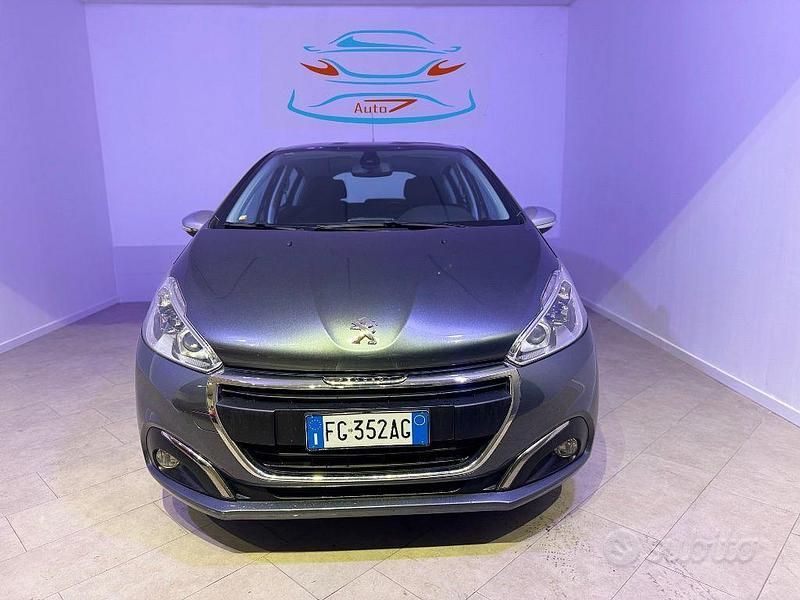 Usata Peugeot 208 Allure 82 CV (60 kW) 2016 Grigio Utilitaria