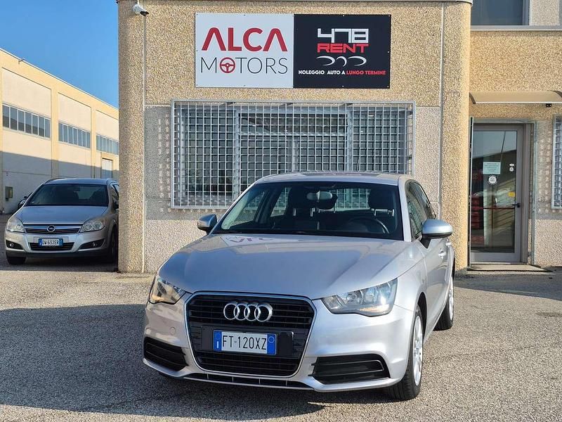 Usata Audi A1 Sportback Attraction 105 CV (77 kW) 2014 Argento Utilitaria