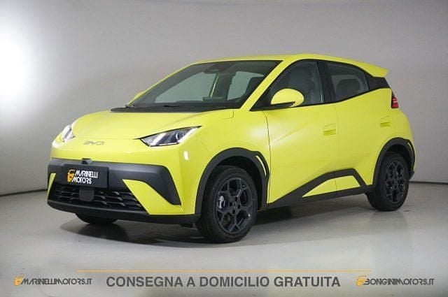 Nuova BYD Dolphin Surf Boost 2025 Verde Utilitaria