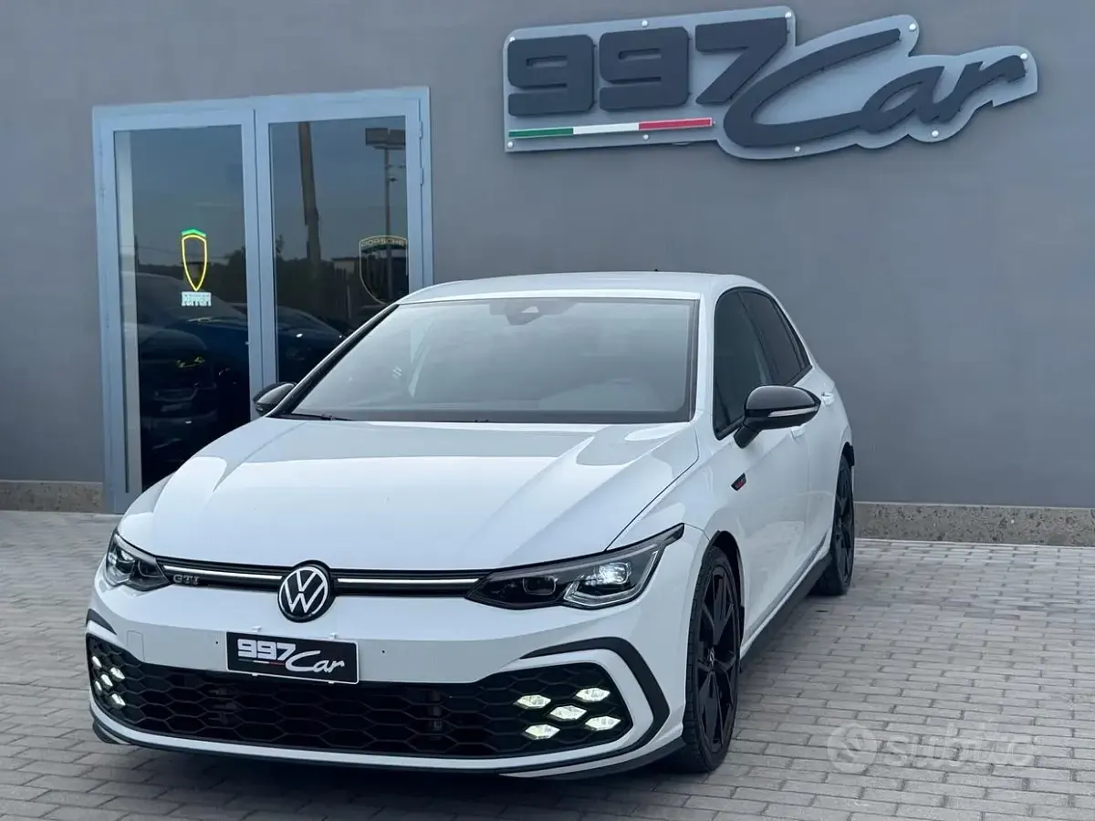 Usata VW Golf VIII GTI 245 CV (180 kW) 2022 Bianco Berlina