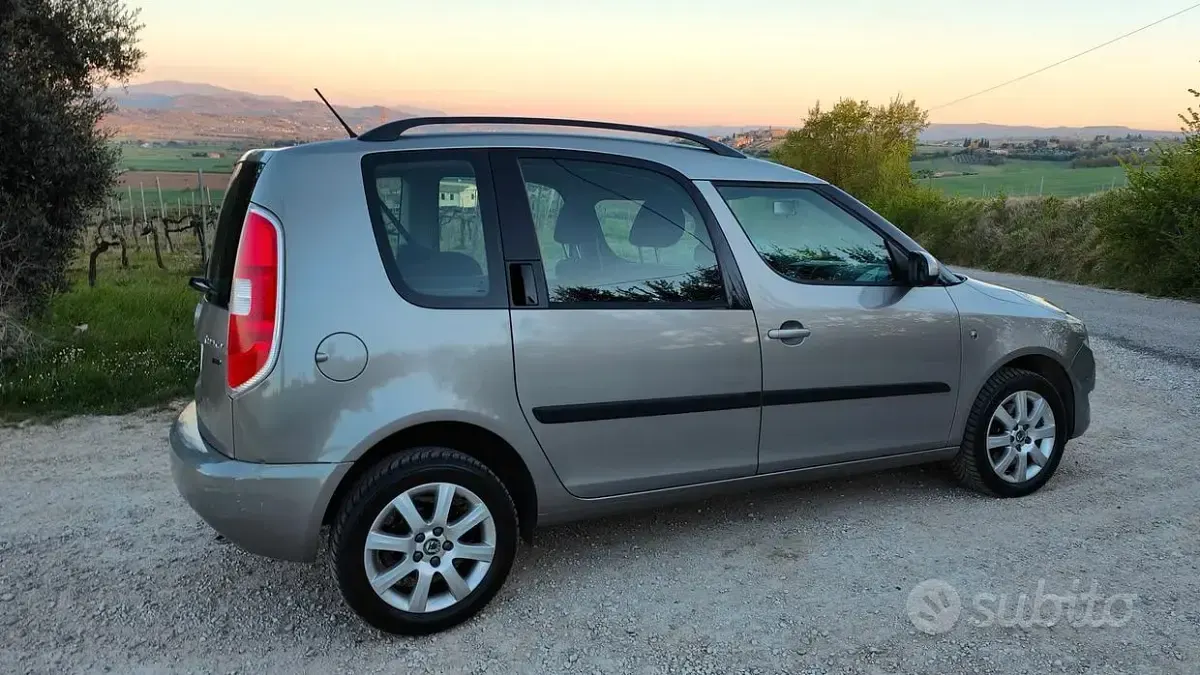 Usata Skoda Roomster 75 CV (55 kW) 2010 Monovolume