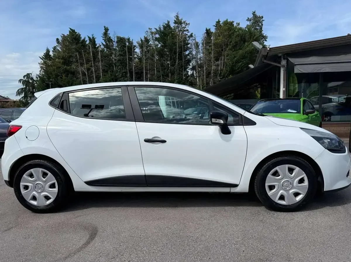 Usata Renault Clio IV 75 CV (55 kW) 2016 Bianco Berlina