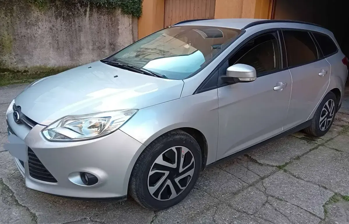 Usata Ford Focus S 101 CV (74 kW) 2015 Argento Station wagon