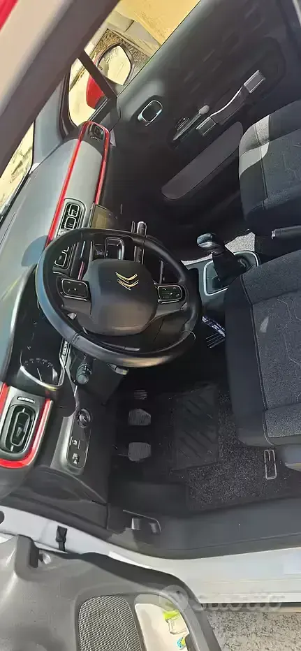 Gebraucht Citroën C3 102 PS (75 kW) 2019 Weiß Kleinwagen