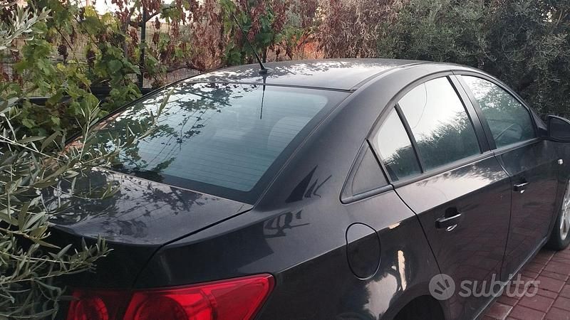 Usata Chevrolet Cruze 163 CV (119 kW) 2011 Nero Berlina