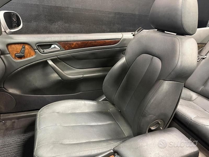Usata Mercedes CLK200 192 CV (141 kW) 2000 Argento Cabrio