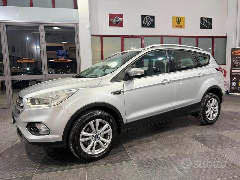 Usata Ford Kuga Titanium 120 CV (88 kW) 2019 Grigio SUV