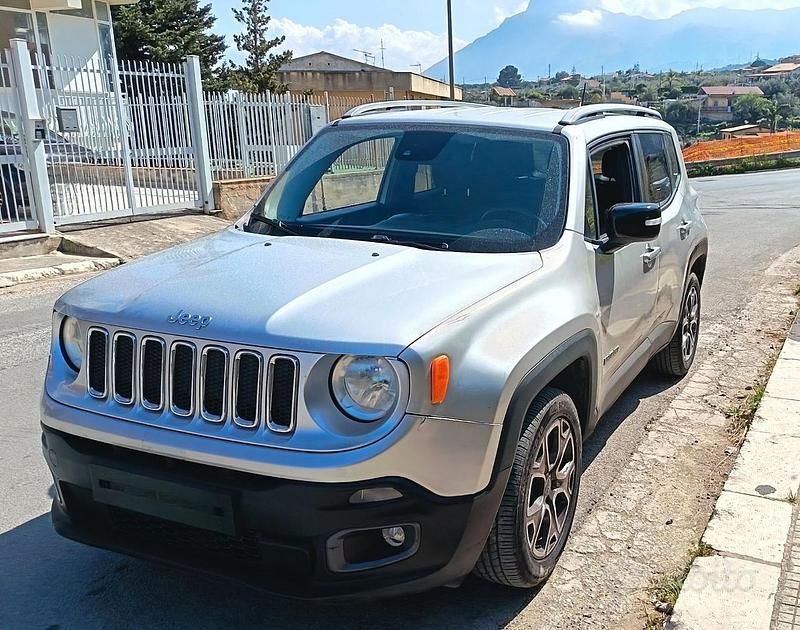 Usata Jeep Renegade Limited 140 CV (102 kW) 2015 SUV
